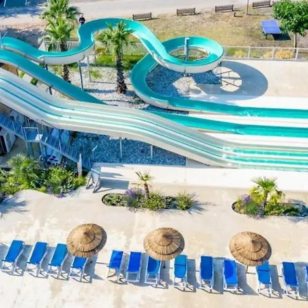 Campingplatz Mh T14 Entre Pins Et Ocean 2 Et 2 Salles De Bain Dans 4 Etoiles
