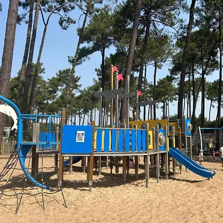 Campingplatz Mh T14 Entre Pins Et Ocean 2 Et 2 Salles De Bain Dans 4 Etoiles *